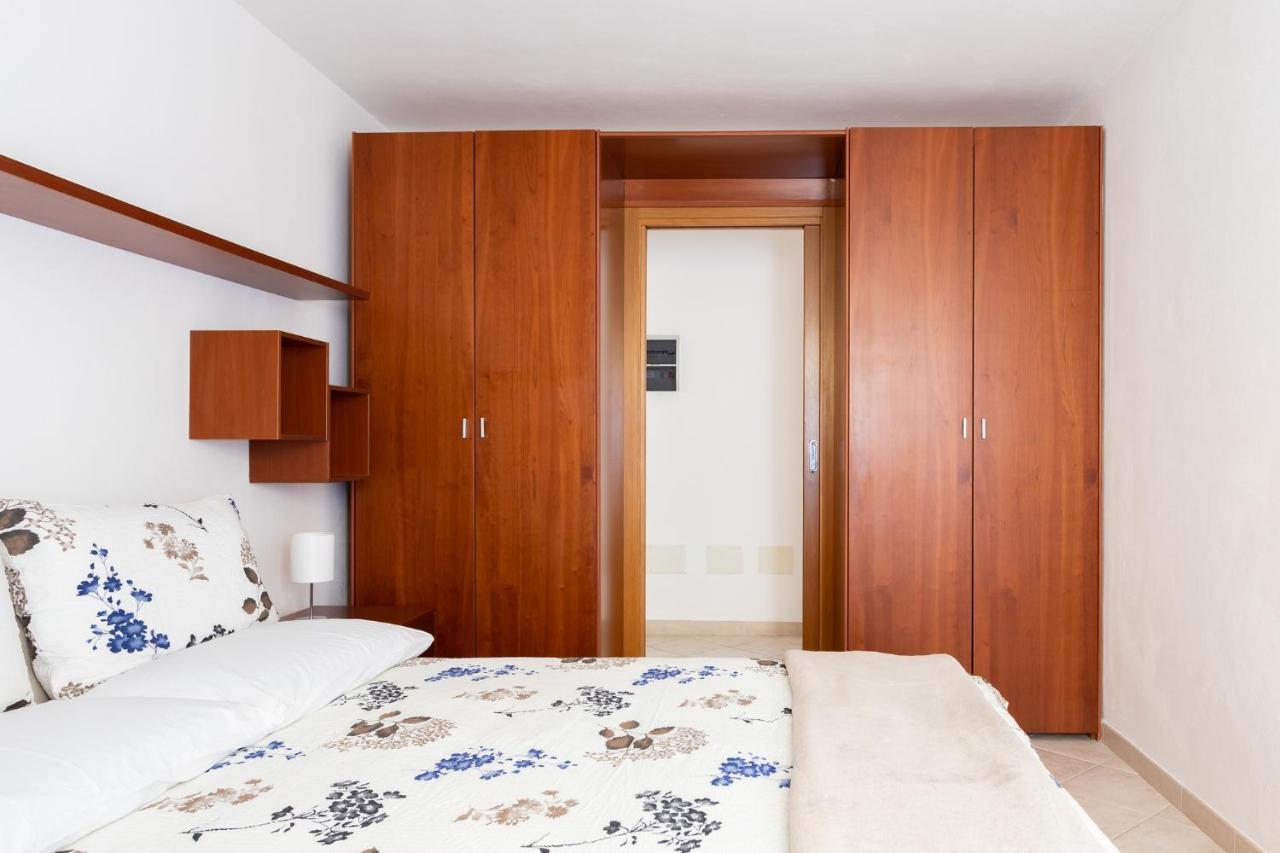 Spacious 3-Bedroom Apartment With Courtyard In Tempio Pausania - Perfect For Families Dış mekan fotoğraf